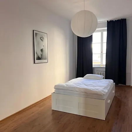 Quiet Luxury At The Royal Route In * Varşova