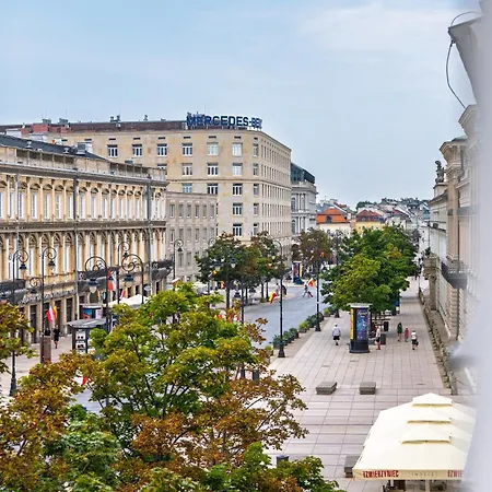 Apartamento Quiet Luxury At The Royal Route In *