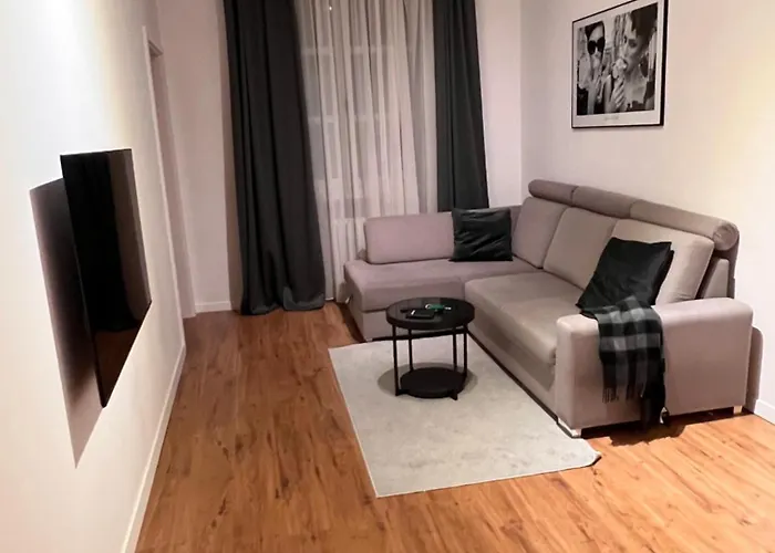 Quiet Luxury At The Royal Route In Apartament *